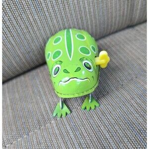 Vintage Russ Wind-Up Tin Frog 3 inch 1950s